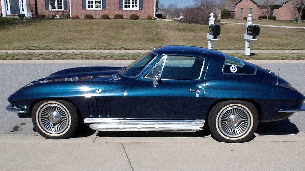 Click to Enlarge-Esc to Close Corvette Generations/C2/C2 1966 Nassau Blue 2.jpg